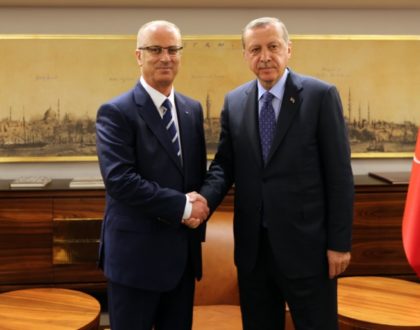 Erdogan al primer ministro palestino: “Proteger Jerusalén contra los intentos de judaización”