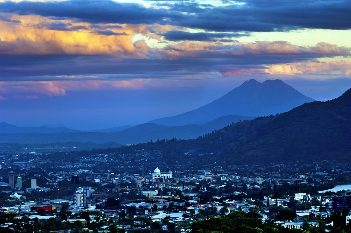 ¡EL SALVADOR!